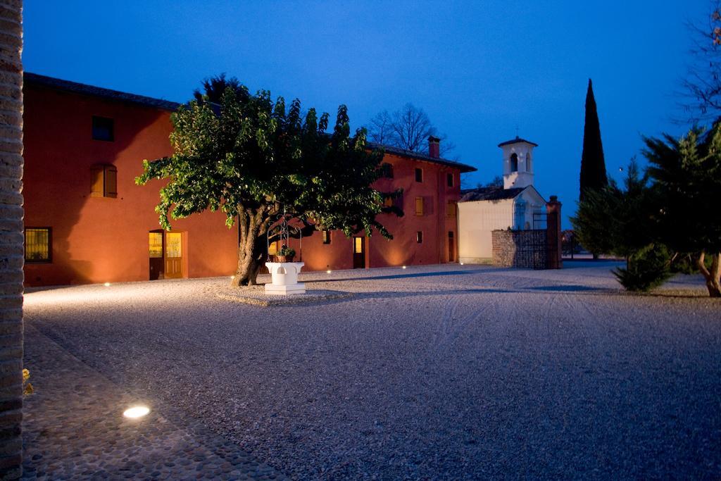 Agriturismo Al Casale コドローイポ エクステリア 写真