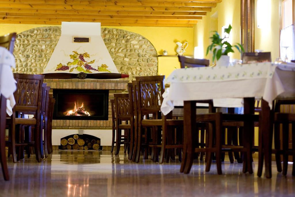 Agriturismo Al Casale コドローイポ エクステリア 写真