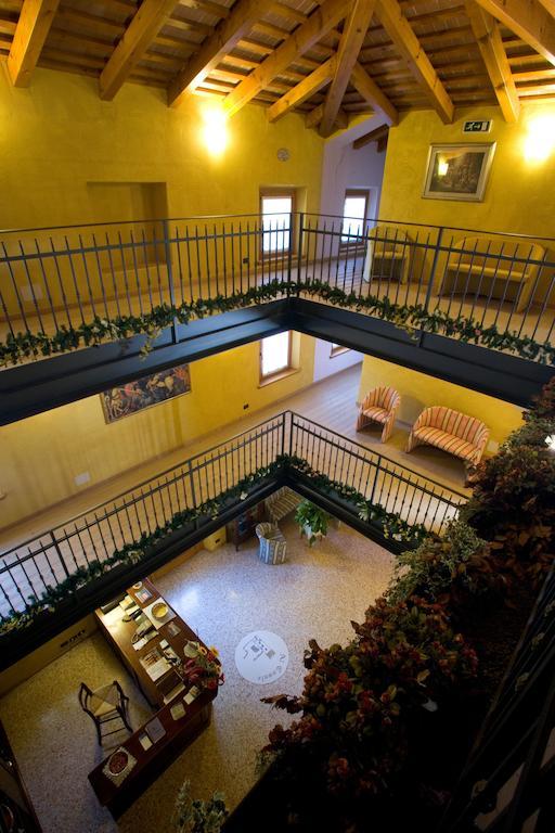 Agriturismo Al Casale コドローイポ エクステリア 写真