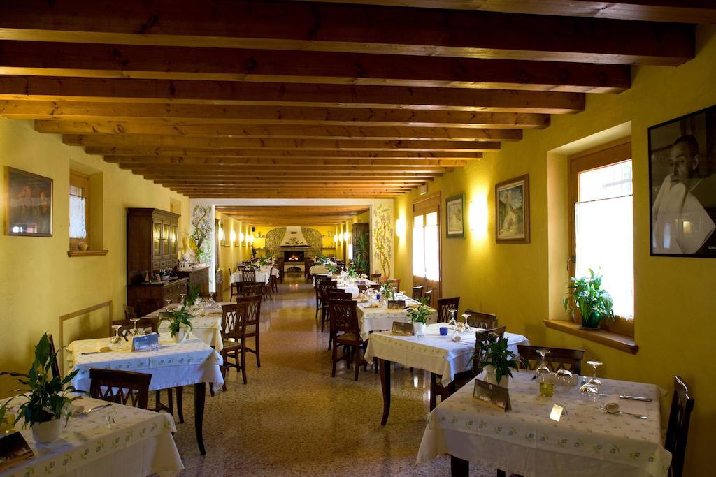 Agriturismo Al Casale コドローイポ エクステリア 写真