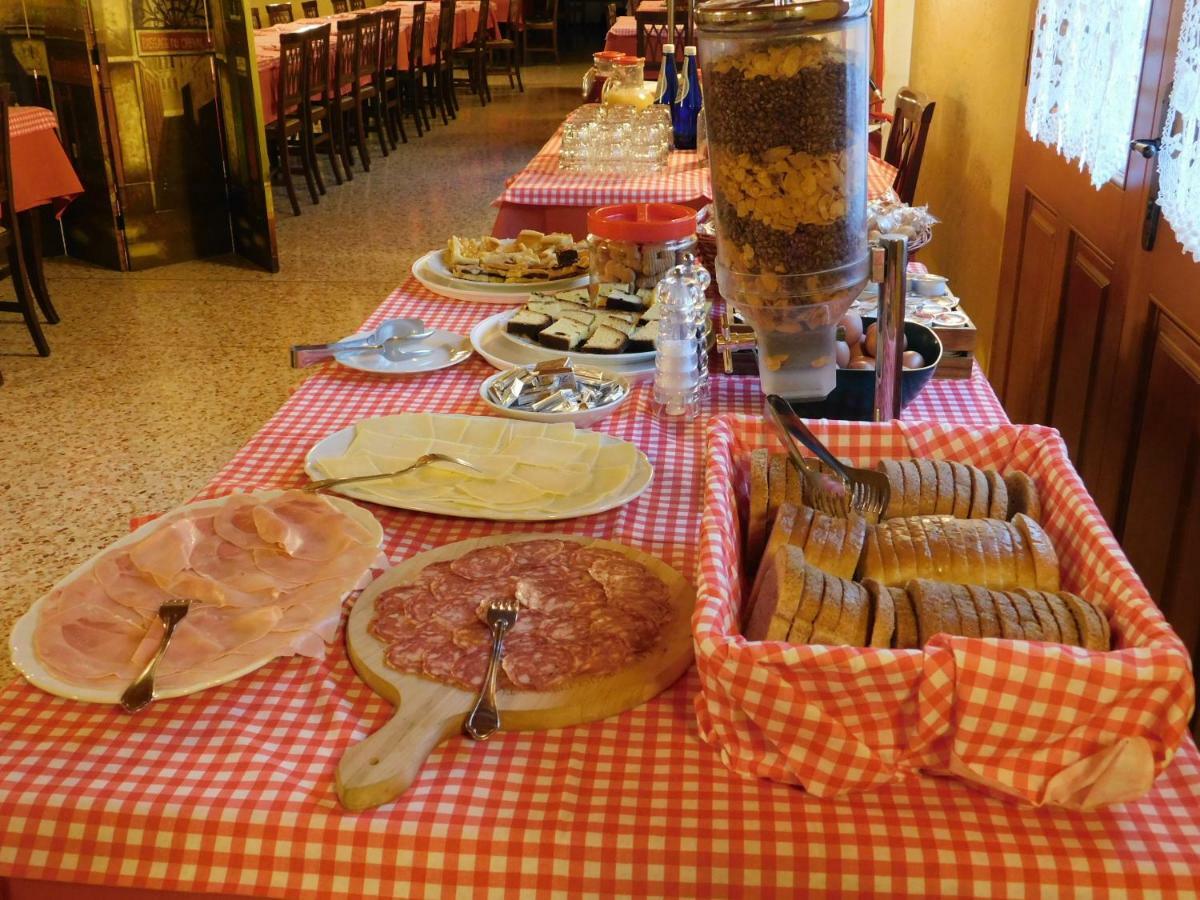 Agriturismo Al Casale コドローイポ エクステリア 写真